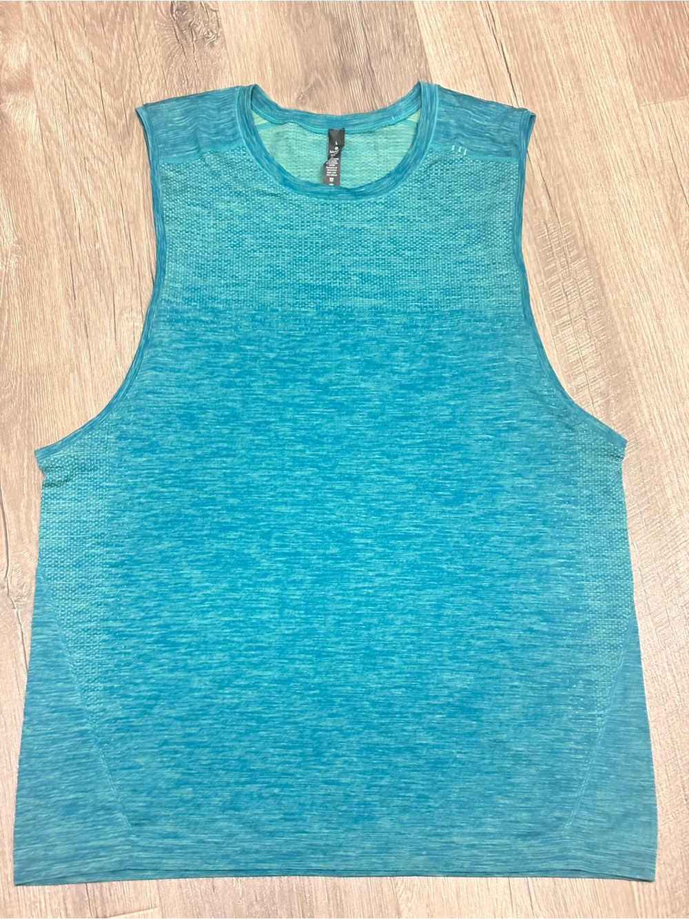 Lululemon men’s Performance Tank